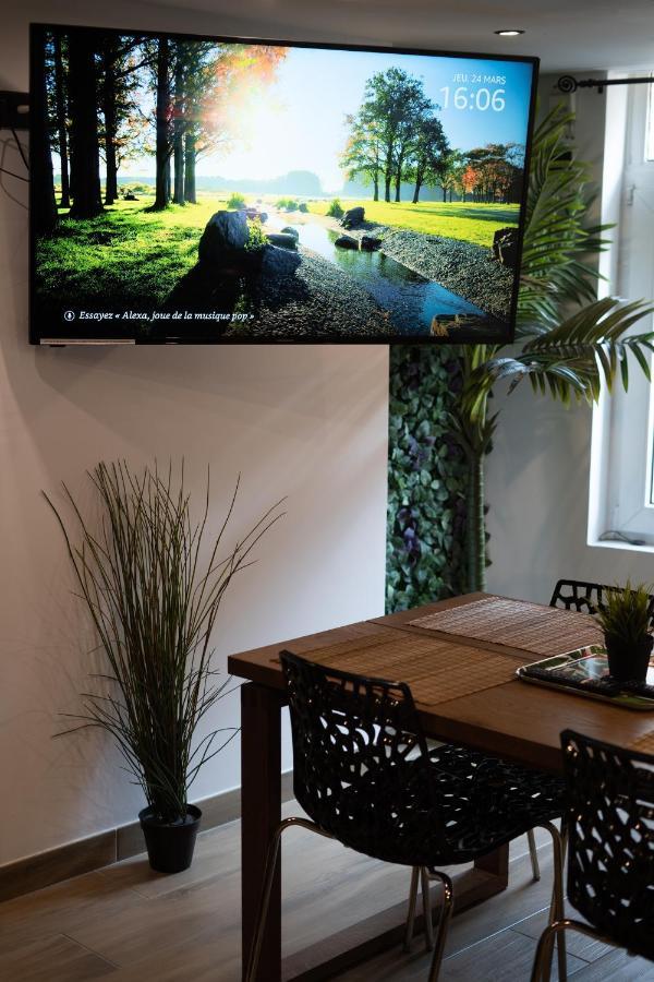 Capsule Jungle centre ville Valenciennes Extérieur photo